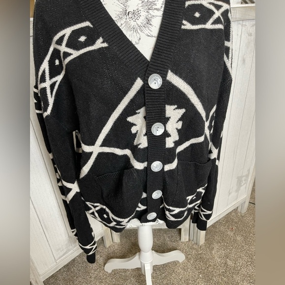 Steady Hands Cardigan Western Black White Chunky Sweater Size M/L - Picture 4 of 4